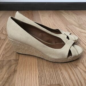 Franco Sarto Cheria Tan Espadrille Wedge Sandals 7